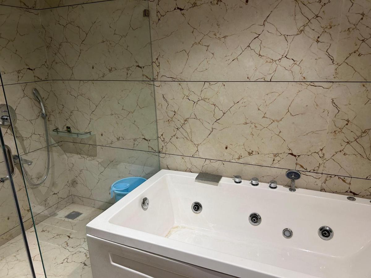 The Imperial Prime Clarks Inn Suites, Bhilwara Exterior foto